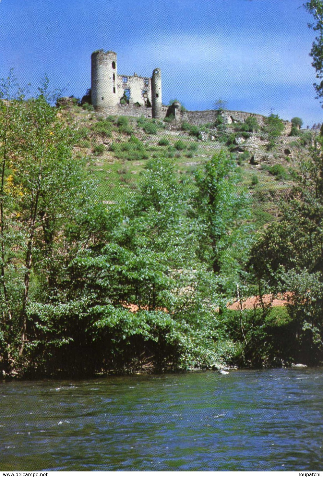 MASSIAC LES RUINES DU CHATEAU D AUROUZE - Autres & Non Classés