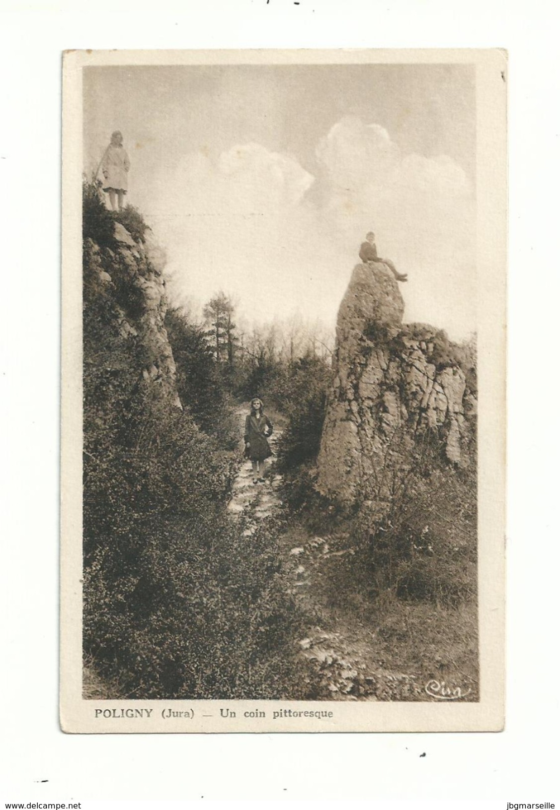 2 CP Anciennes Type "sépia"  De POLIGNY (jura)...".un Coin Pittoresque (animée) Et église Ste Hippolyte".....à Voir.... - Autres & Non Classés