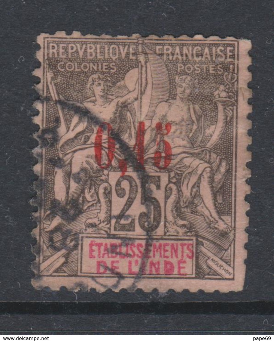 Inde N° 22 O  Type Groupe Surchargé  :  0,15 Sur 25 C. Noir Sur Rose Qq Dents Un Peu Courtes, Oblitér.  Moyenne Sinon TB - Used Stamps