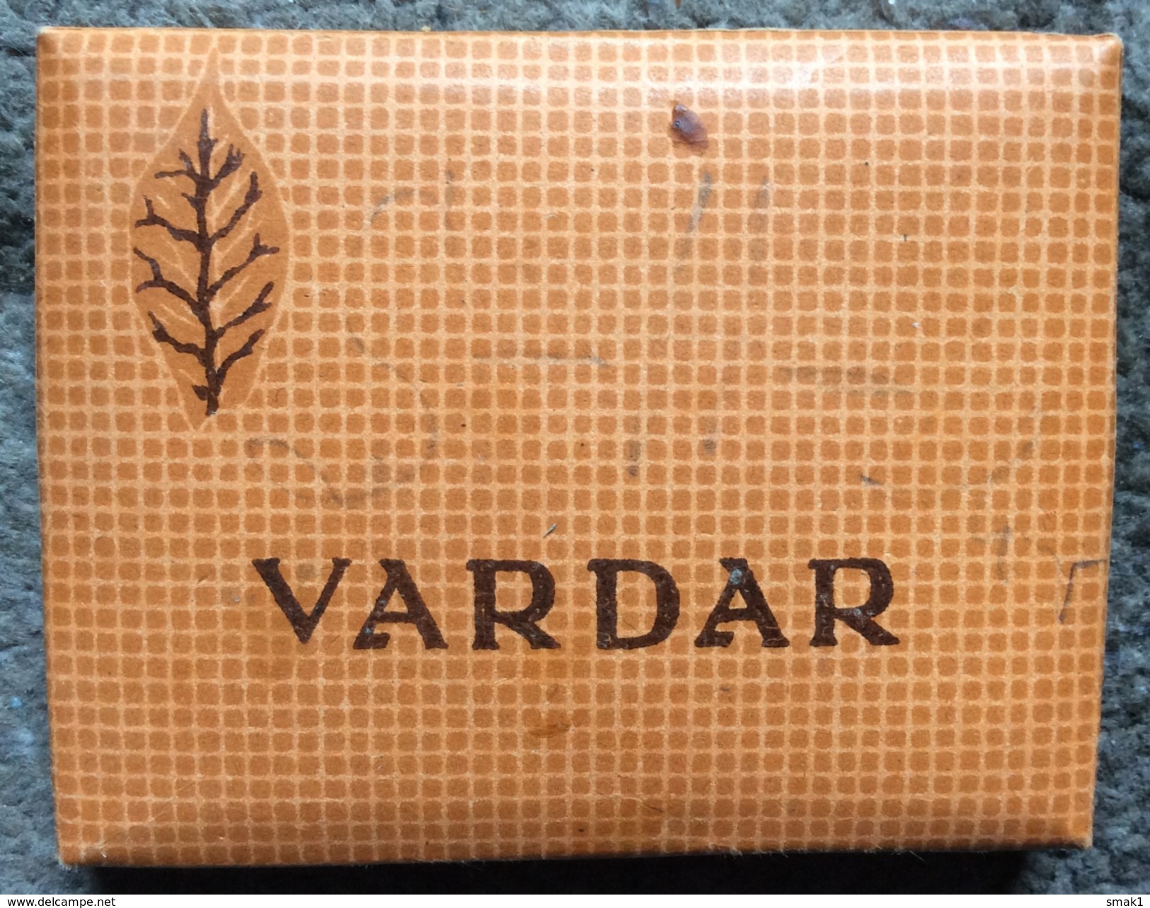 EMPTY  TOBACCO BOX     CIGARETTES   CIGARETTE  VARDAR   MACEDONIA  FNRJ   YUGOSLAVIA - Empty Tobacco Boxes