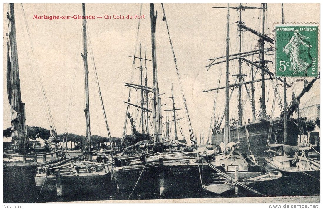 V5210 Cpa 33 Mortagne Sur Gironde - Un Coin Du Port - Other & Unclassified