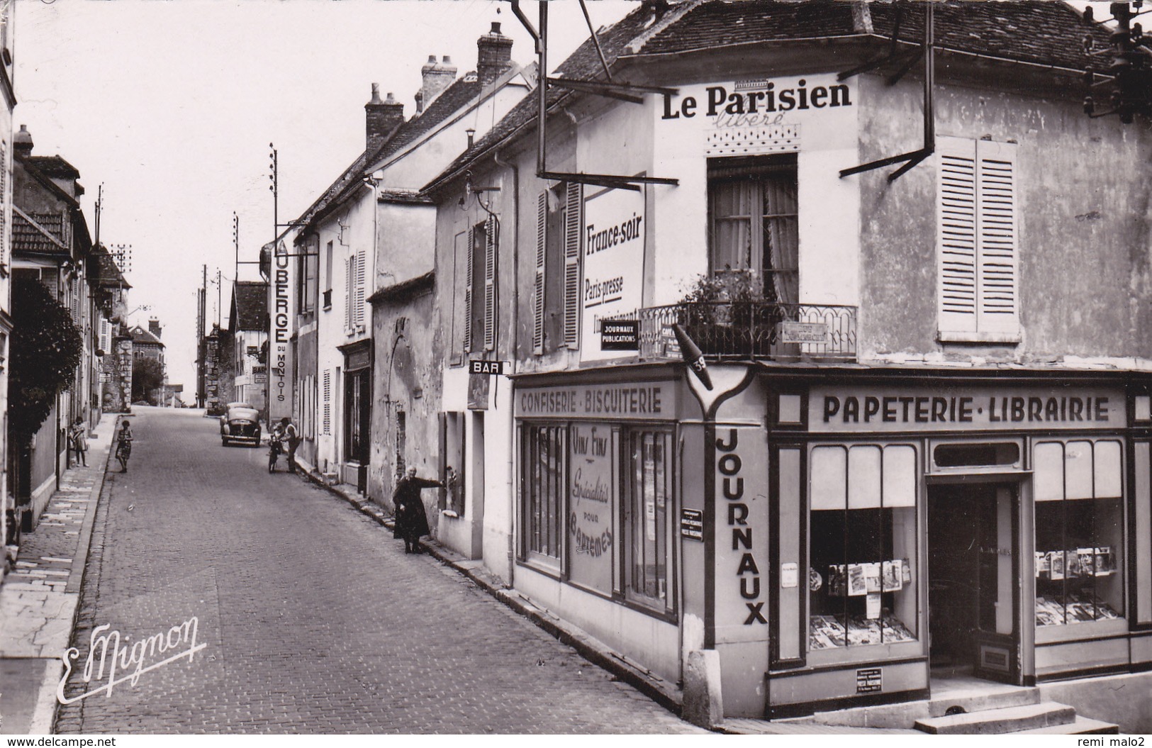 CARTE POSTALE   DONNEMARIE EN MONTOIS 77  Rue De La Porte De Provins - Autres & Non Classés