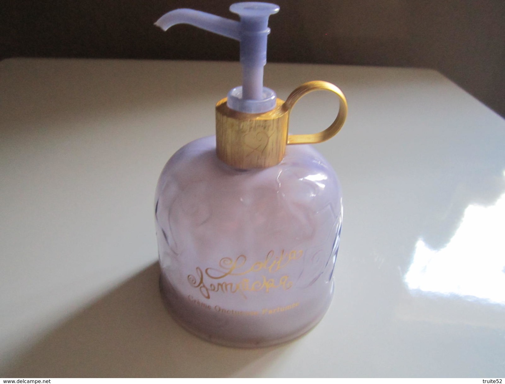 Le Premier Parfum Crème Onctueuse PARFUMEE 300 Ml LOLITA LEMPICKA - Bottles (empty)
