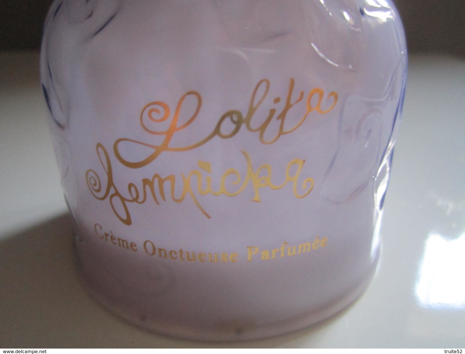 Le Premier Parfum Crème Onctueuse PARFUMEE 300 Ml LOLITA LEMPICKA - Bottles (empty)