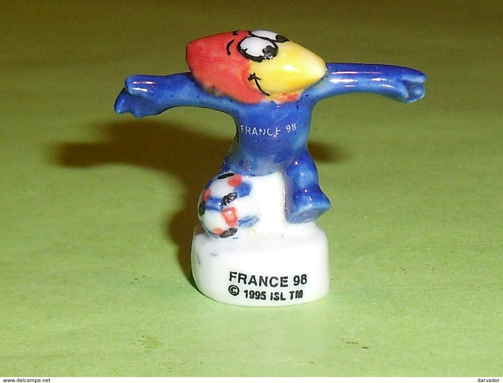Fèves / Sports  : Foot, France 98, Mascotte 1995  T54 - Sports