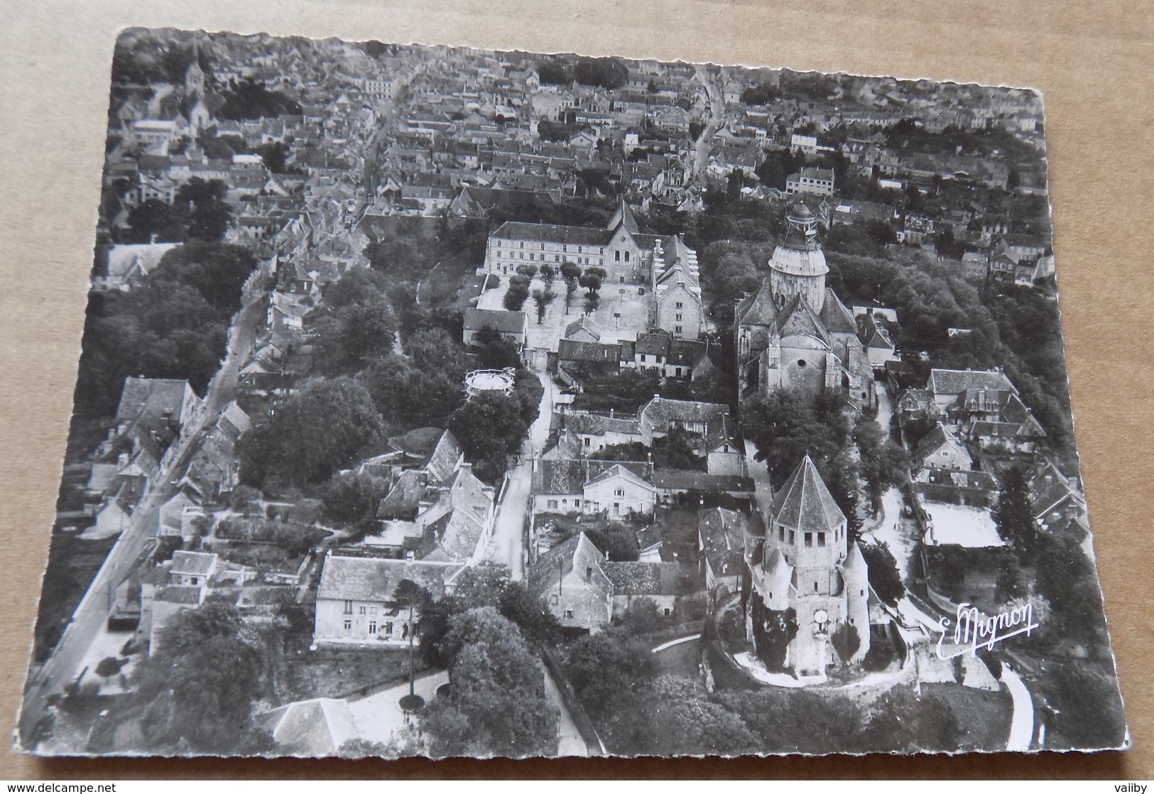 Provins - Vue Aérienne De La Ville Haute - Descente De La Rue Saint Thibault - Provins