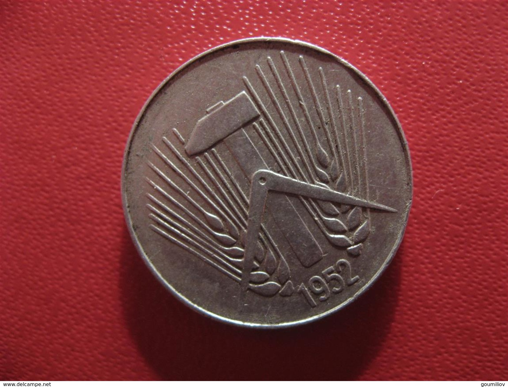 Allemagne République Démocratique - 10 Pfennig 1952 E Fautive - Frappe Décallée 2725 - 10 Pfennig