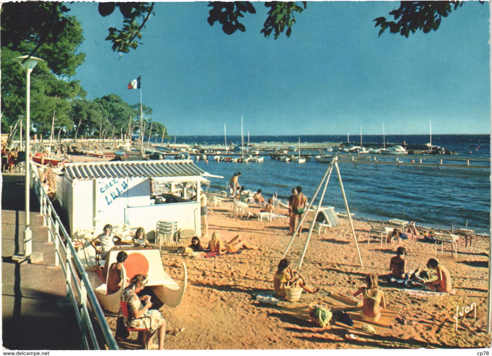 BOULOURIS (83) La Plage Et Le Port - Chez Lulu - Restauration - Rare - Carte Postée - Boulouris