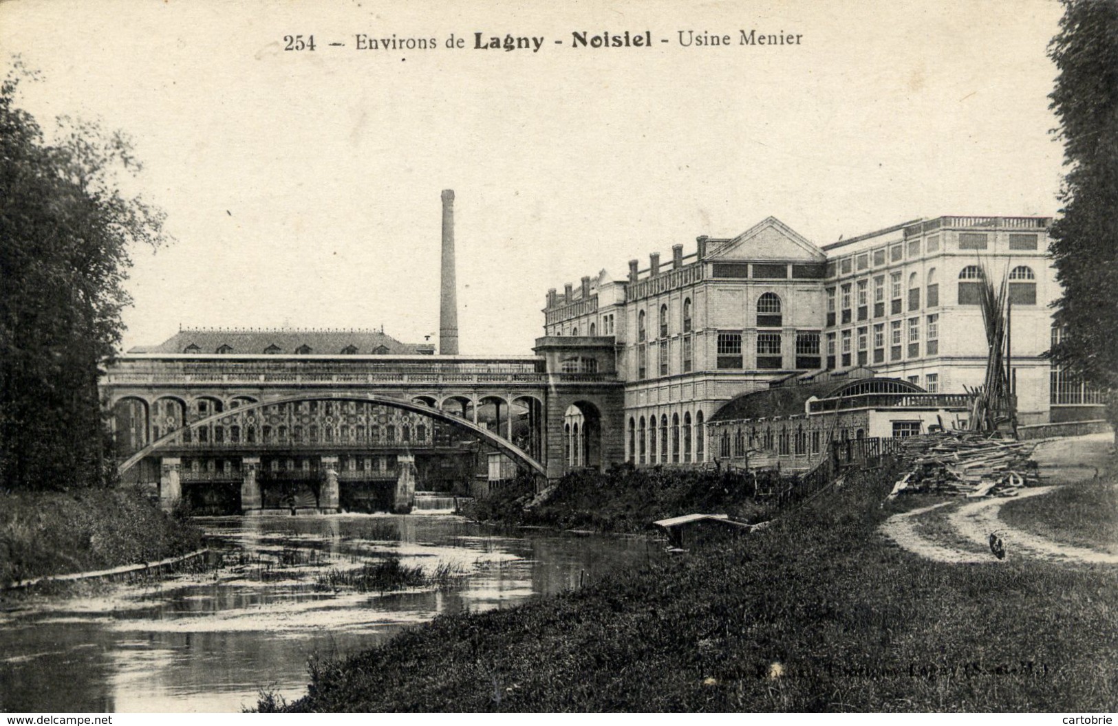 77 Env. De LAGNY  NOISIEL Usine MENIER (Chocolaterie MENIER) - Noisiel