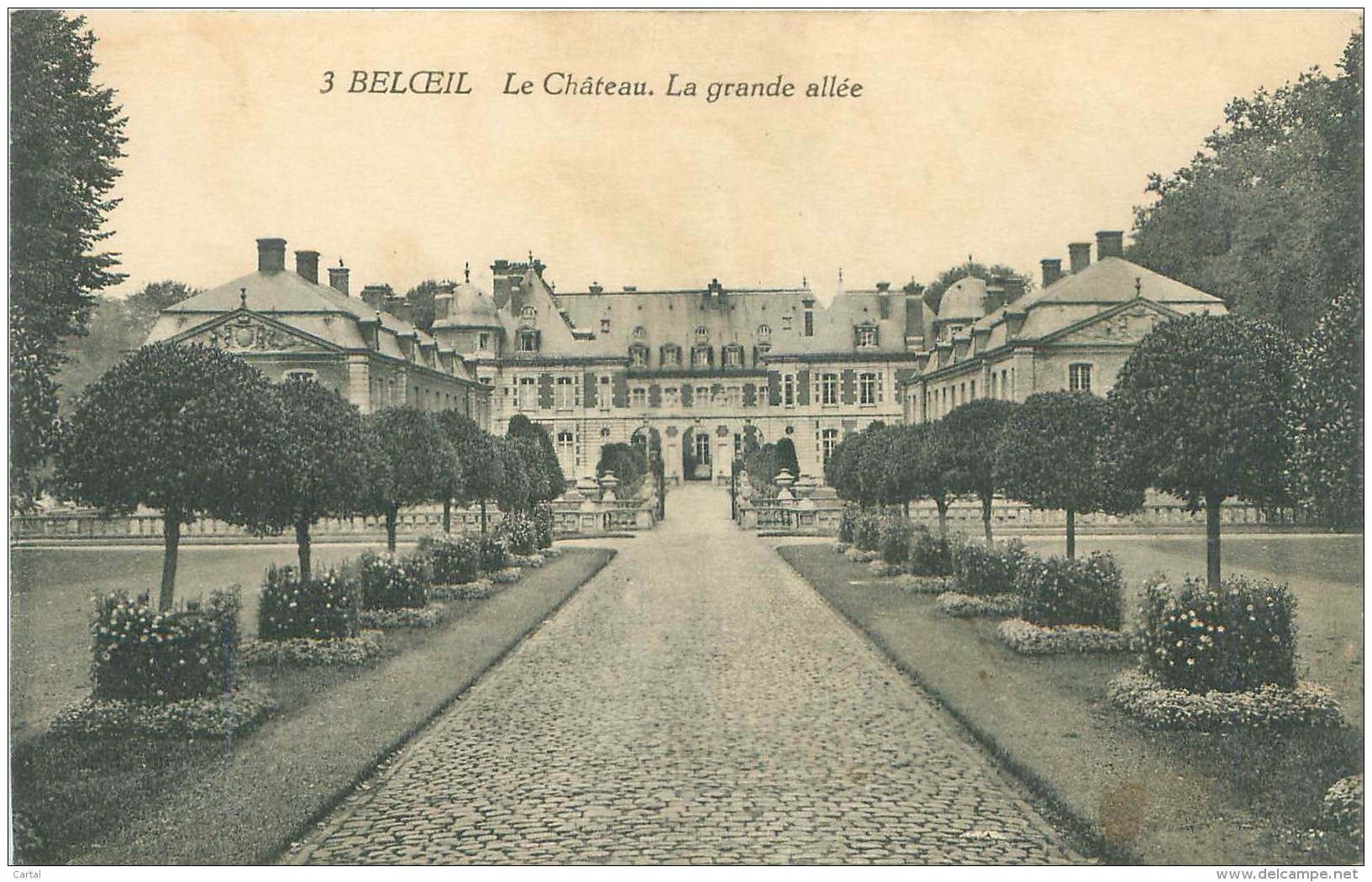 BELOEIL - Le Château - La Grande Allée - Beloeil