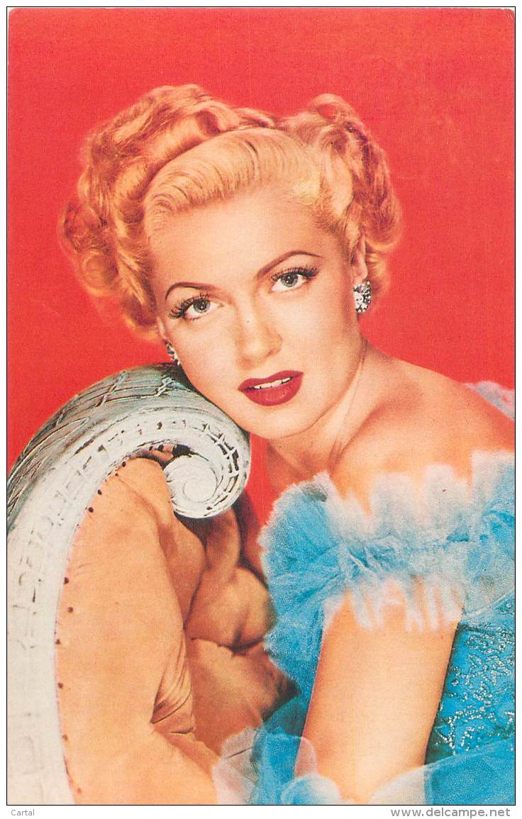 LANA TURNER - Artistes