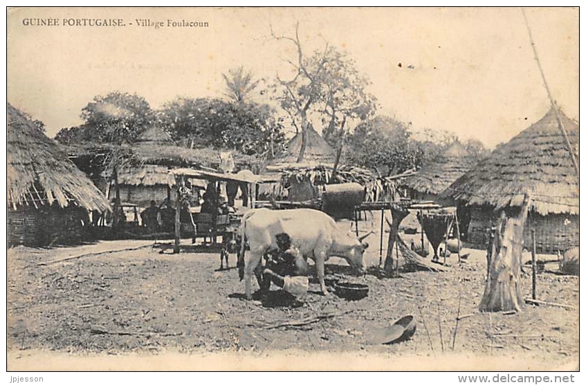 GUINEE PORTUGAISE  VILLAGE FOULACOUN - Guinea-Bissau