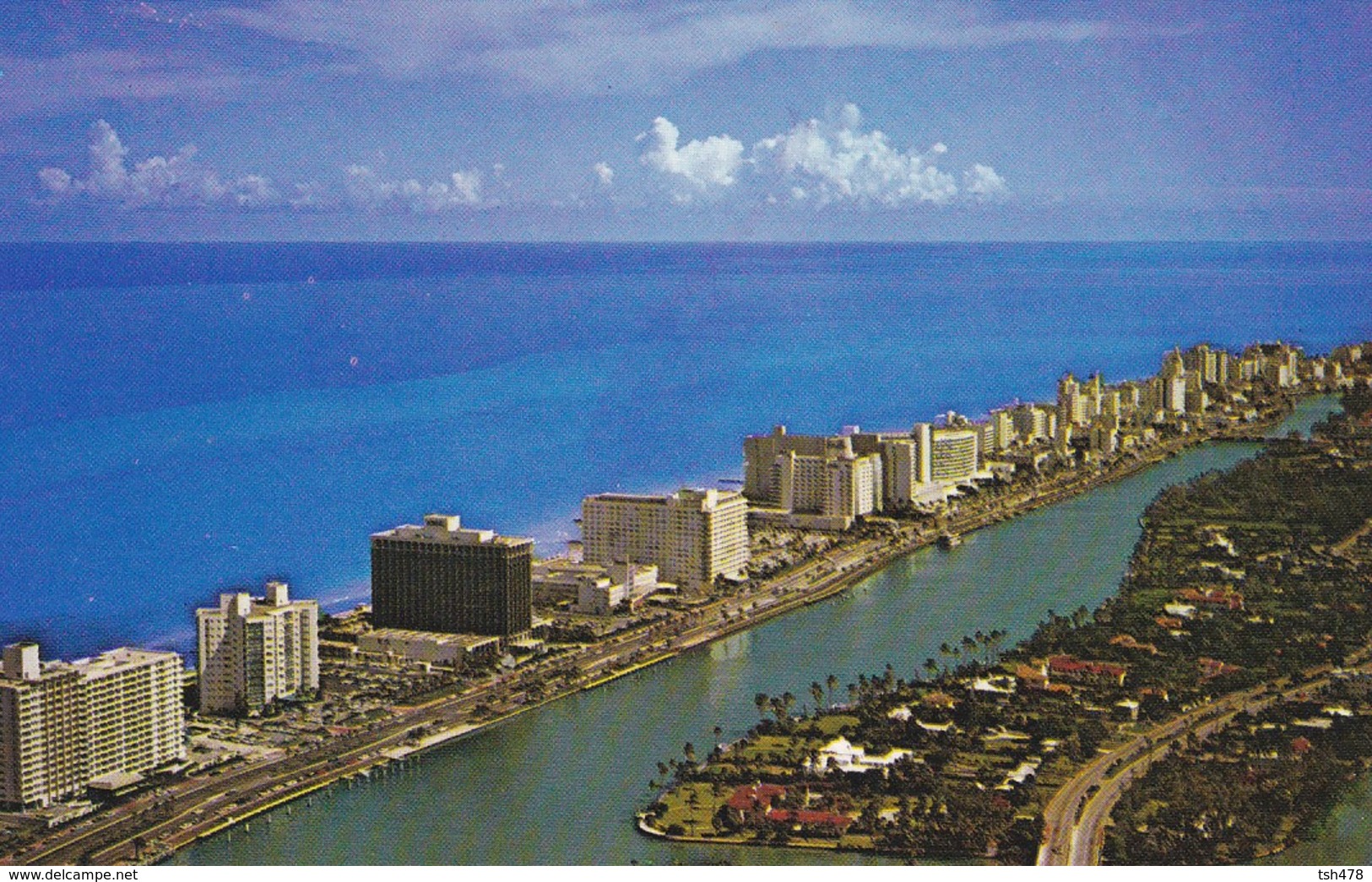 FLORIDA---RARE---MIAMI BEACH--aerial View Of Hotels Along Indian Creek---voir 2 Scans - Miami Beach