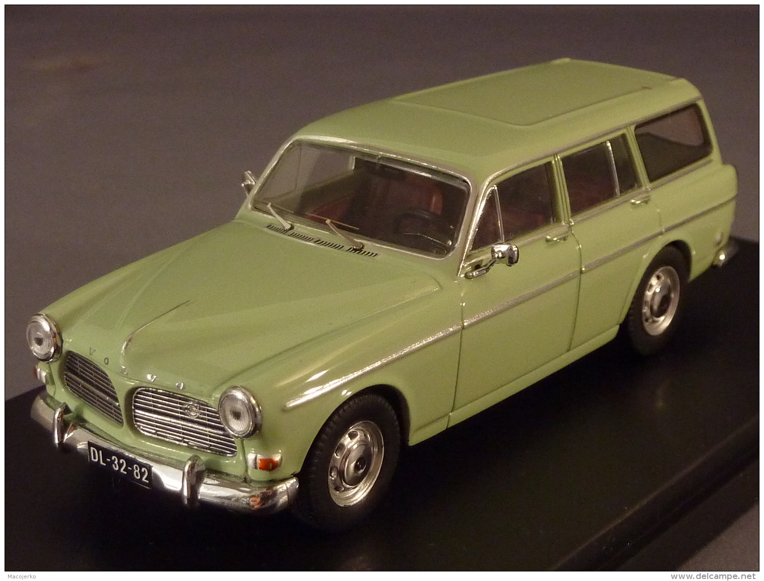 PremiumX 373, Volvo 220 Amazon, 1962, 1:43 - Autres & Non Classés