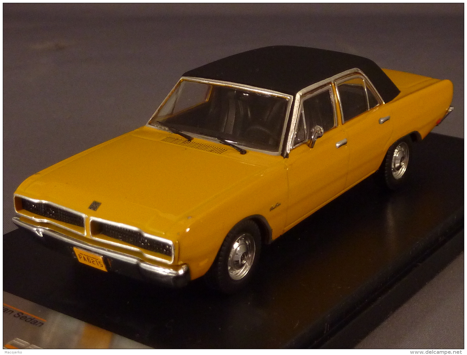 PremiumX 395, Dodge Dart Gran Sedan, 1976, 1:43 - Autres & Non Classés