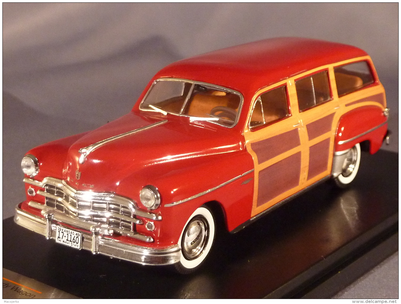 PremiumX 562, Dodge Coronet Woody Wagon, 1949, 1:43 - Autres & Non Classés