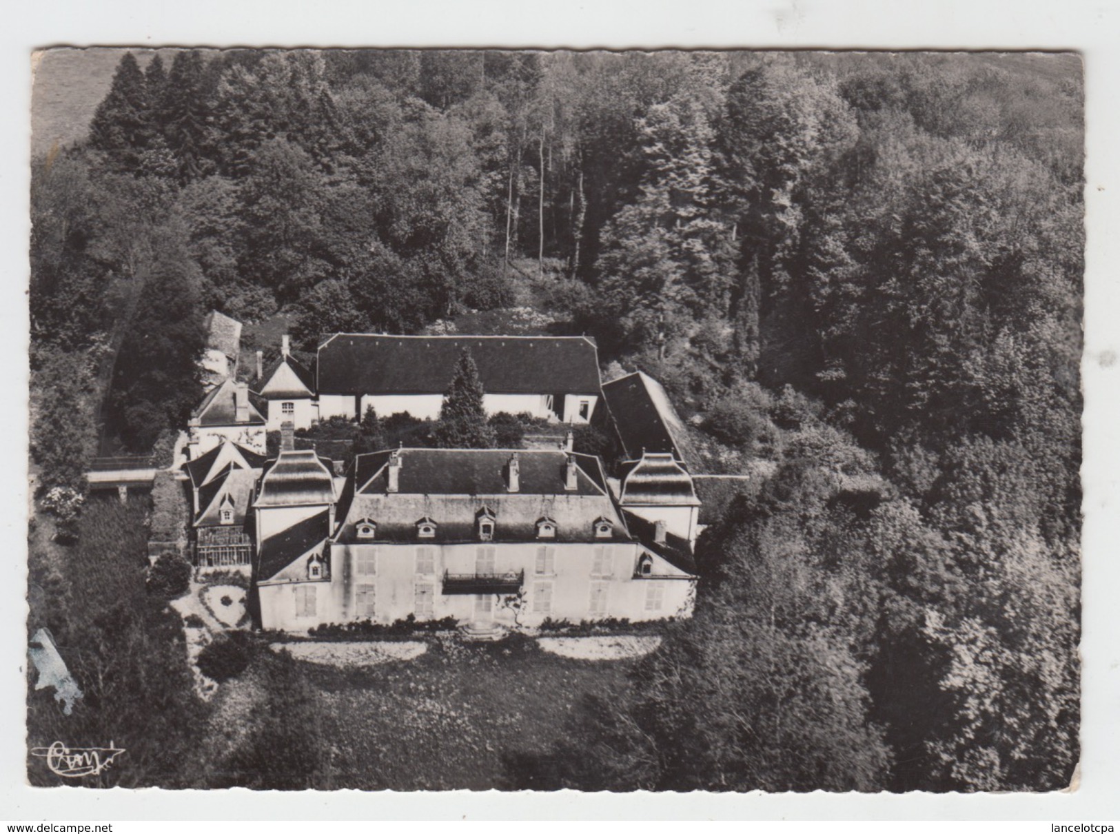 52 - JUZENNECOURT / VUE AERIENNE SUR LE CHATEAU - Juzennecourt