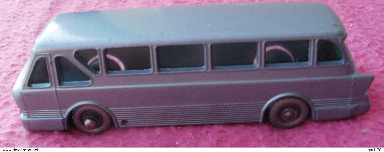 BUS MINIATURE LEYLAND ROYAL TIGER COACH N° 40 MAde In England By LESNEY - LKW, Busse, Baufahrzeuge