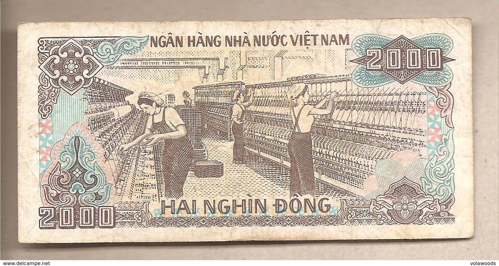 Vietnam - Banconota Circolata Da 2000 Dong P-107a.2 - 1988 #19 - Vietnam