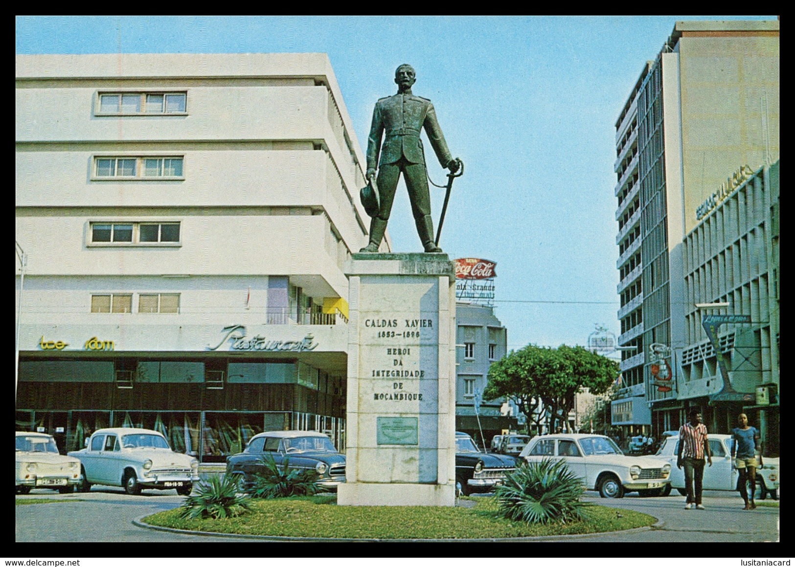 BEIRA -  Largo Caldas Xavier (Ed. M. Salema & Carvalho Lda. Nº 61)  Carte Postale - Mozambique