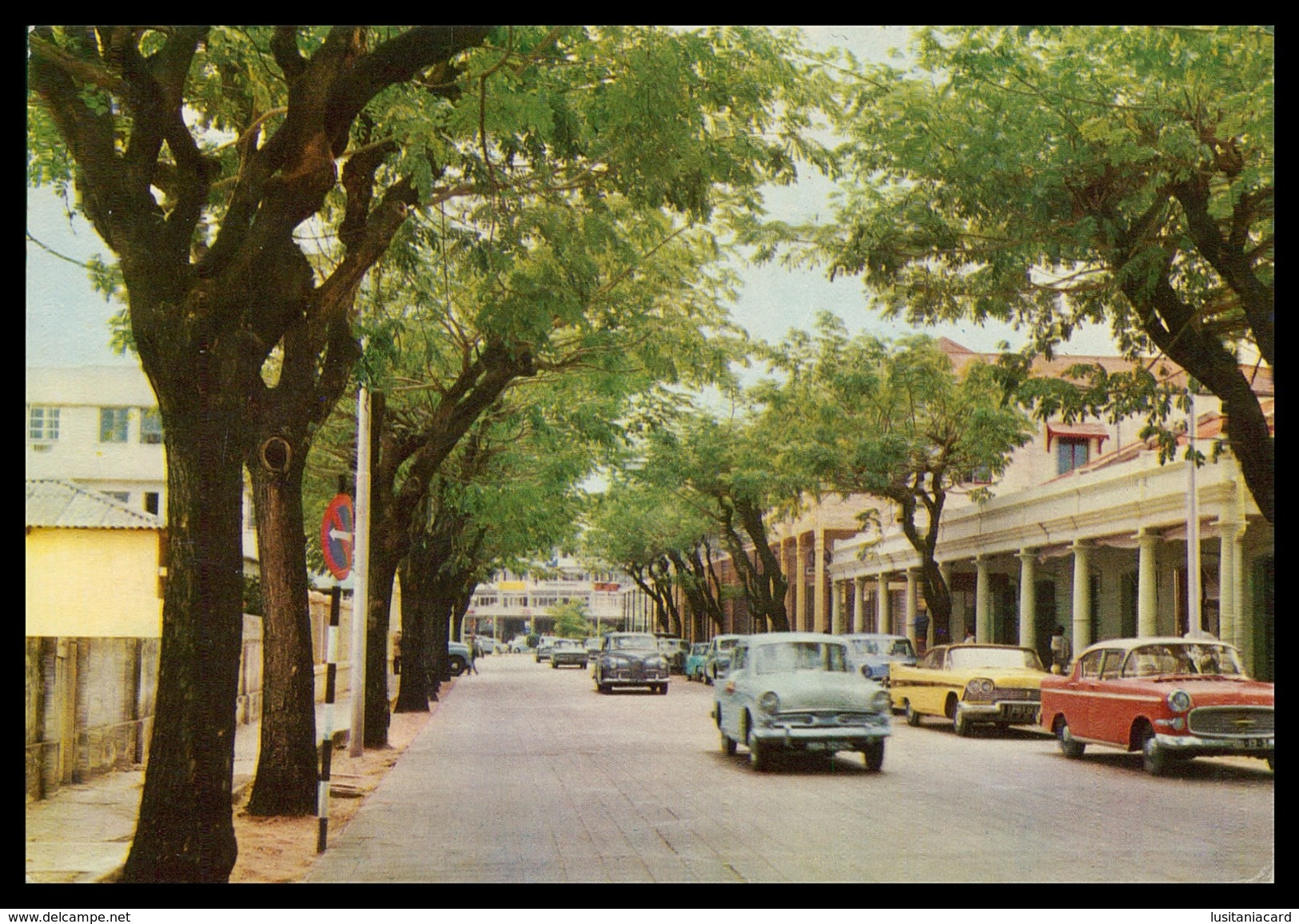 BEIRA -Rua General Machado ( Ed. Cinelândia Nº 14) Carte Postale - Mozambique