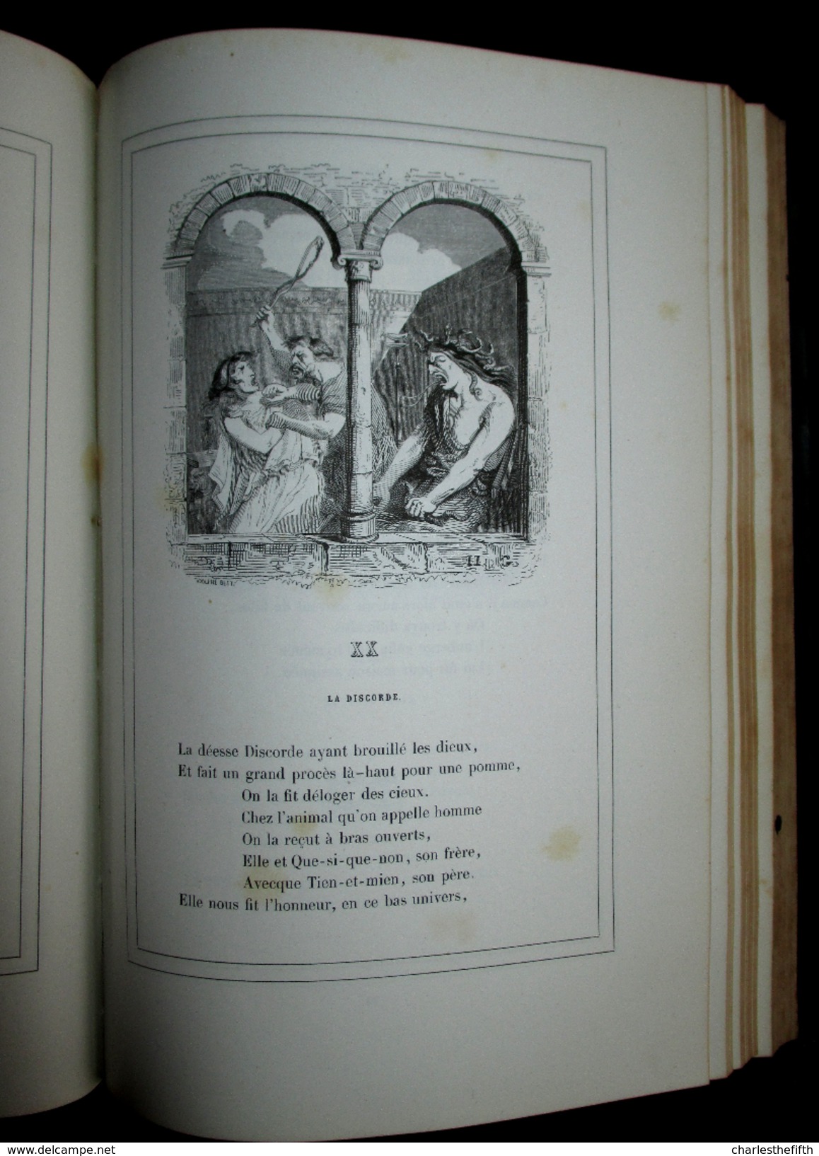 FABLES DE LA FONTAINE, Illustrations par GRANDVILLE 1859 Hardcover - animaux humanisés !