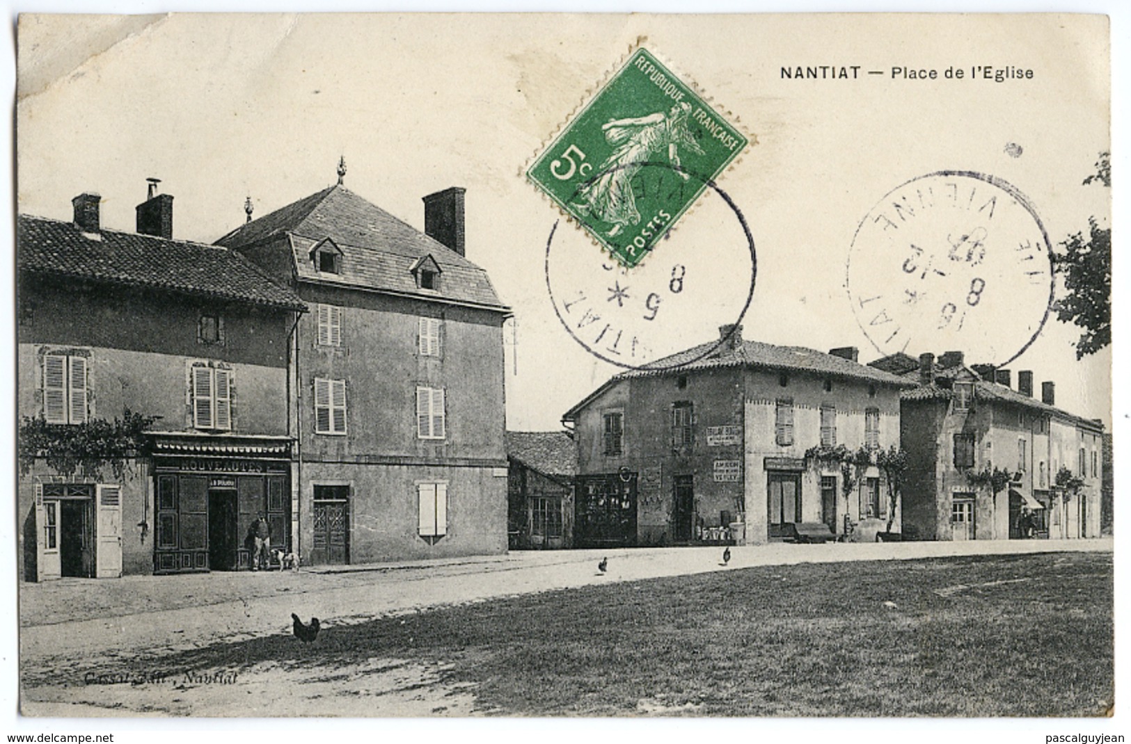 CPA NANTIAT - PLACE DE L'EGLISE - Nantiat
