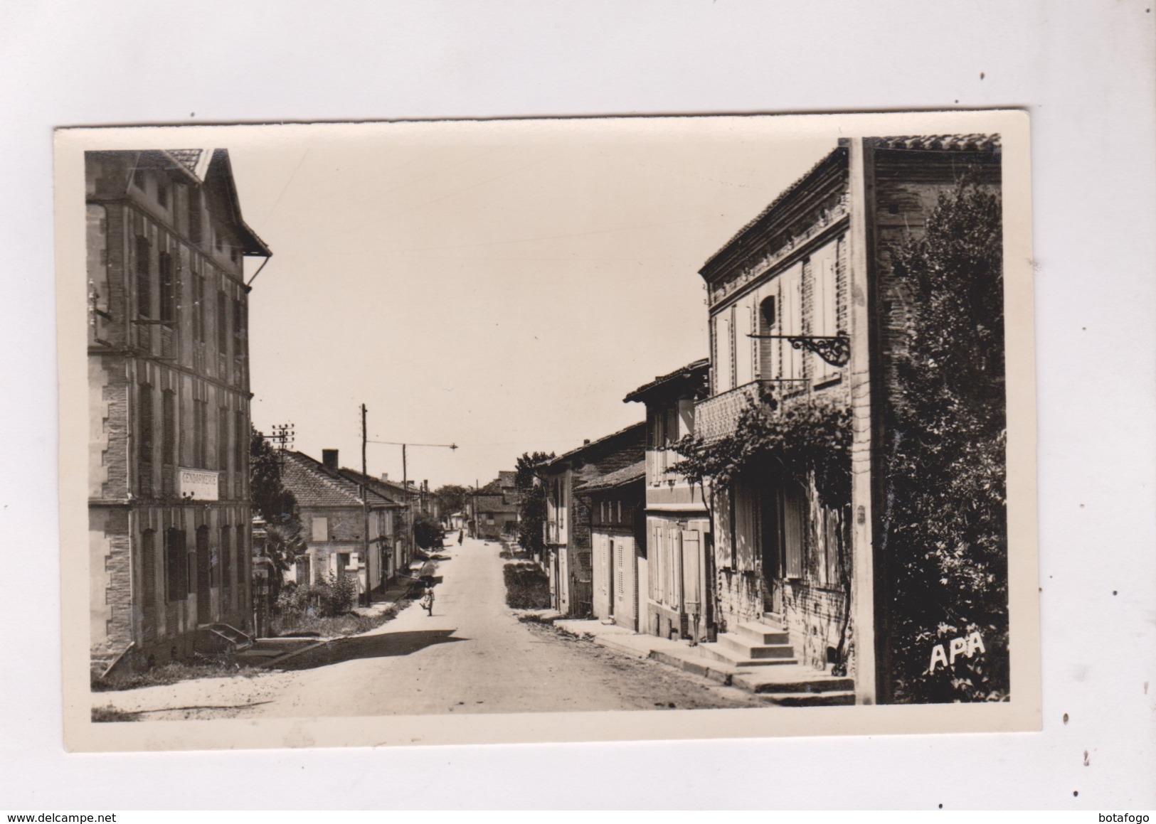 CPA PHOTO, DPT 82 GRISOLLES, AV DE LA GARE - Grisolles