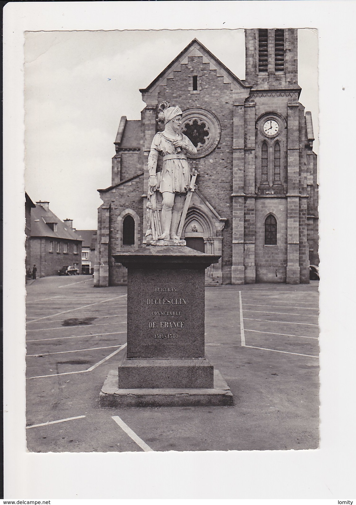 22  Broons La Statue De Duguesclin Photographie D' Art N. Tugaut - Autres & Non Classés