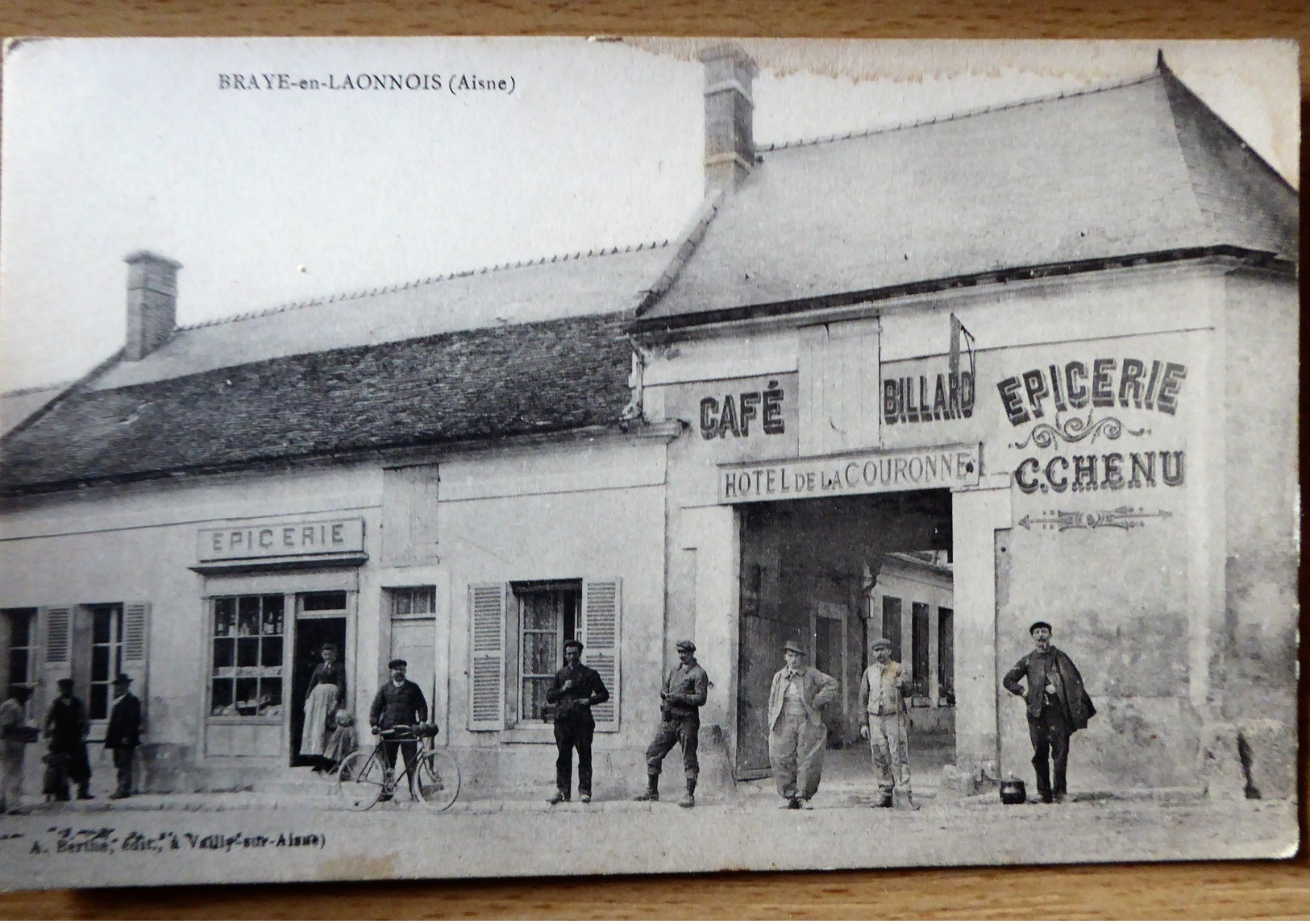 BRAYES- En- LAONNOIS (Aisne) Hôtel De La Couronne - Epicerie C. Chenu - Autres & Non Classés