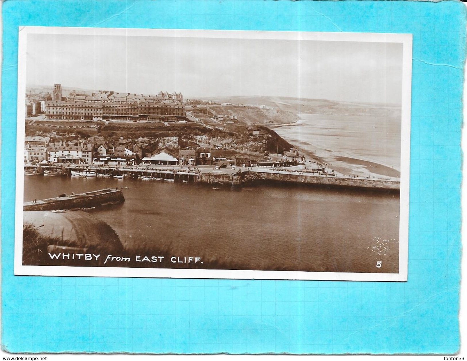 WHITBY - ANGLETERRE - From EAST CLIFF - ENCH1612/176 - - Whitby