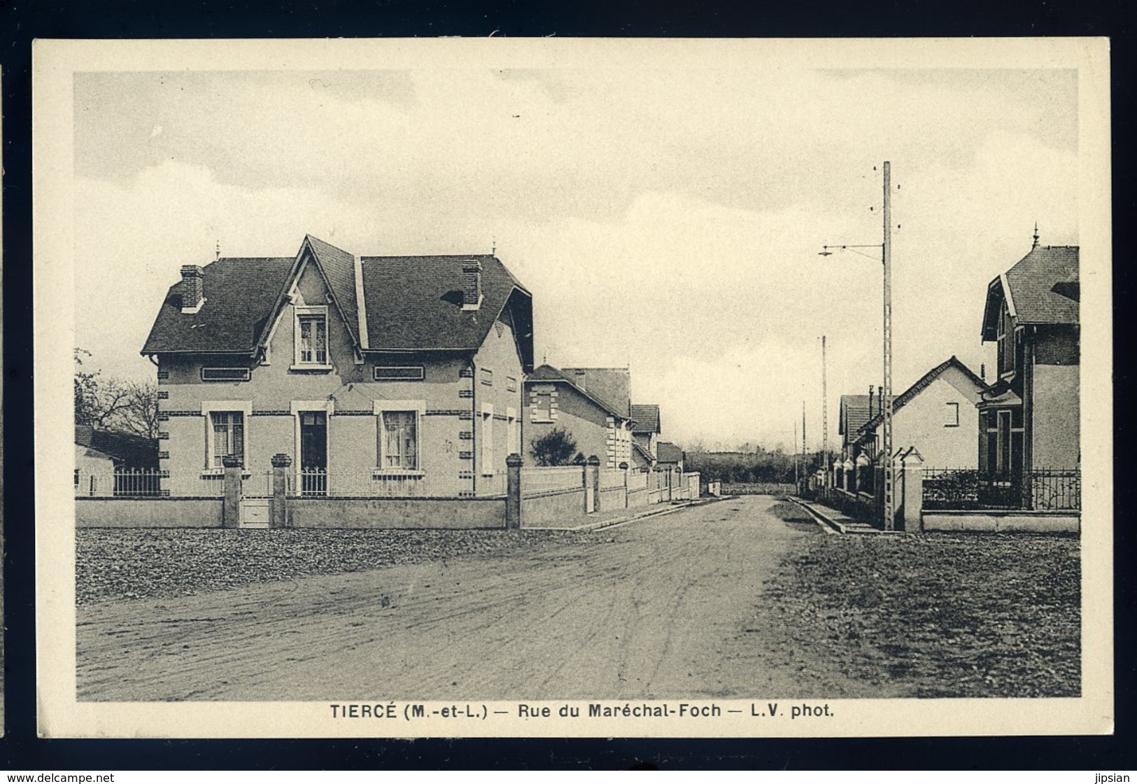 Cpa Du 49 Tiercé -- Rue Du Maréchal Foch  JIP87 - Tierce