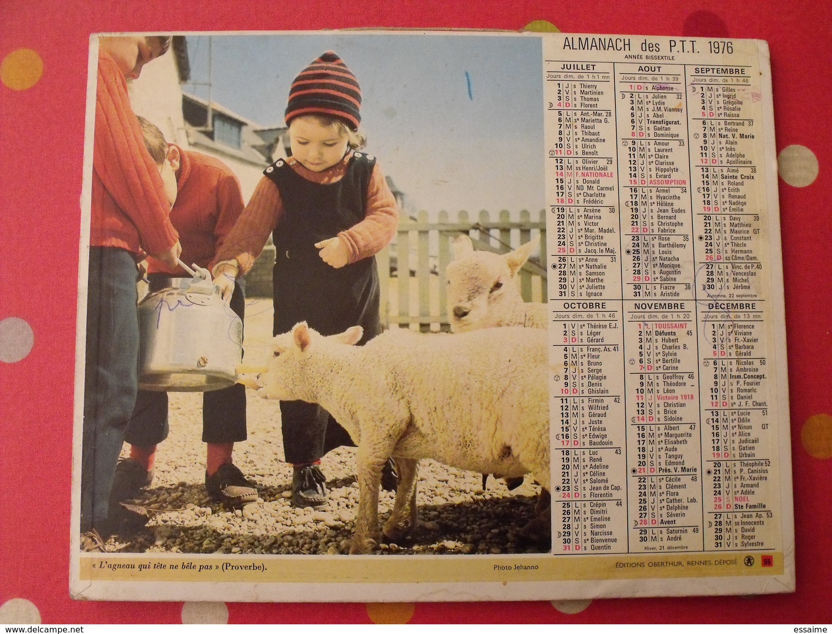 Calendrier Illustré En Carton De 1976. Almanach Des PTT Postes Facteur. Oberthur. Mouton Veau Enfants - Tamaño Grande : 1971-80