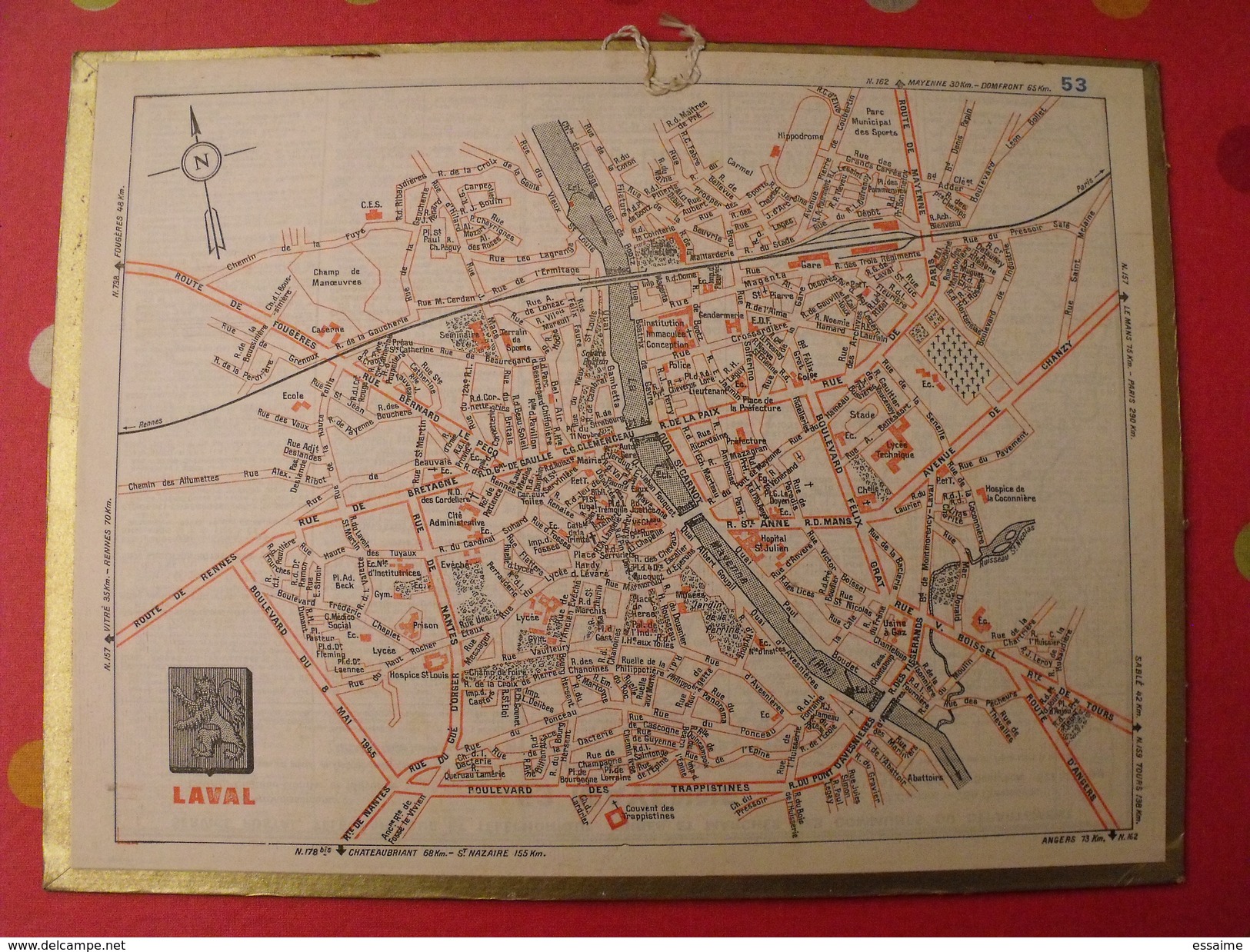 Calendrier Illustré En Carton De 1977. Almanach Des PTT Postes Facteur. Montagne. Laval Mayenne - Big : 1971-80