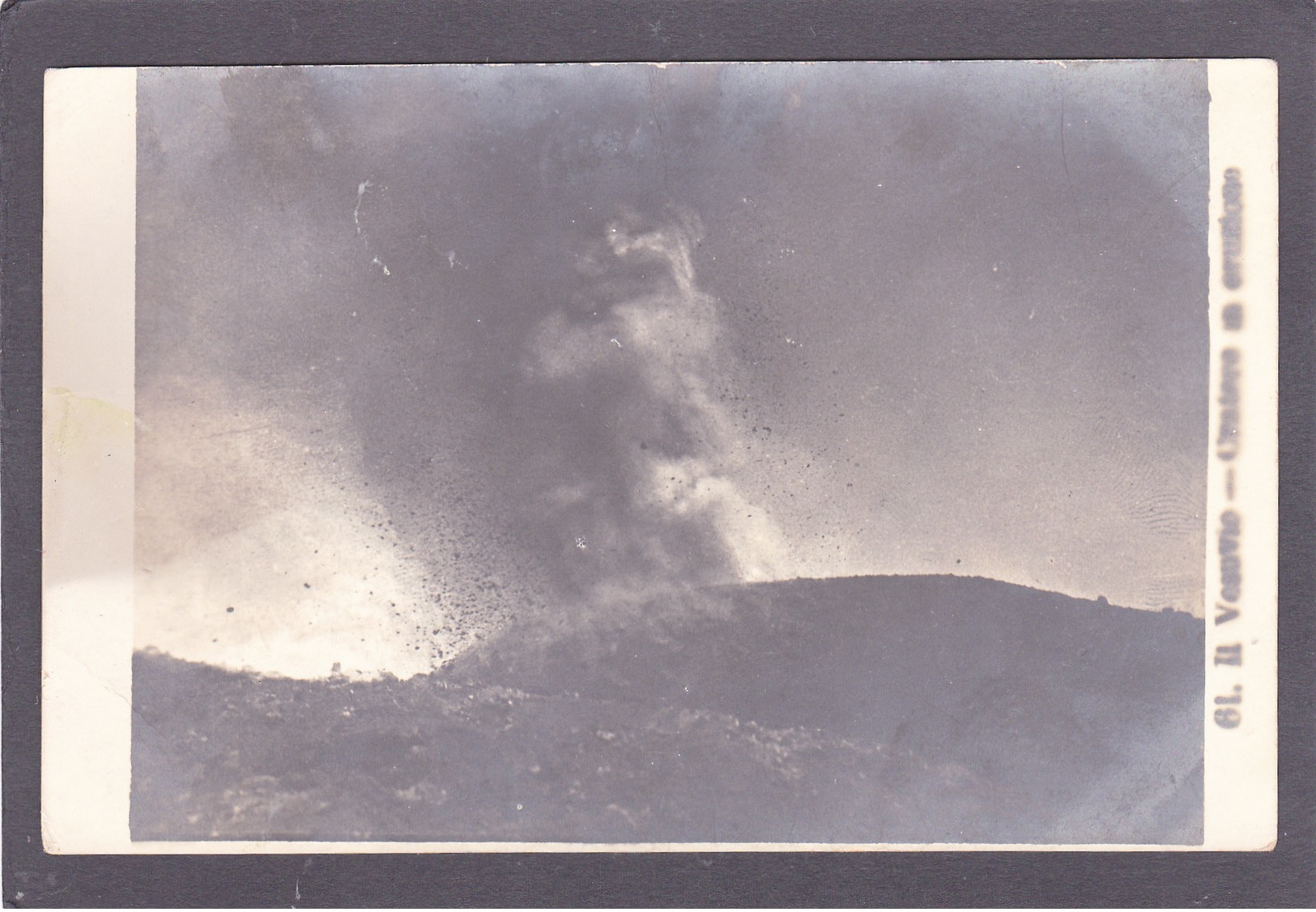 Old Postcard Of Mount Vesuvius,Naples In Campania, Italy ,J62. - Napoli (Naples)