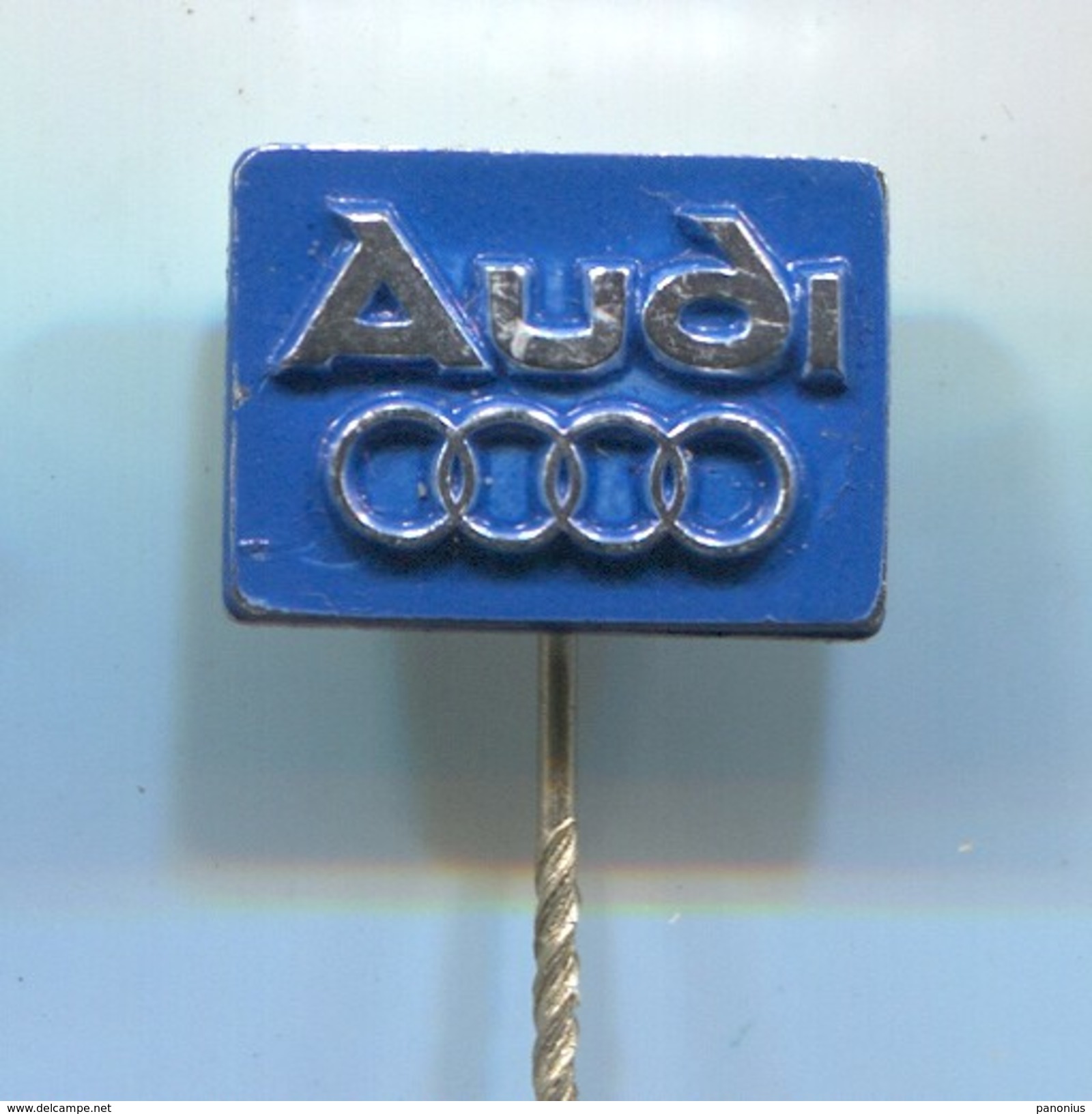 AUDI -  Car, Auto, Automotive, Vintage Pin, Badge, Abzeichen - Audi