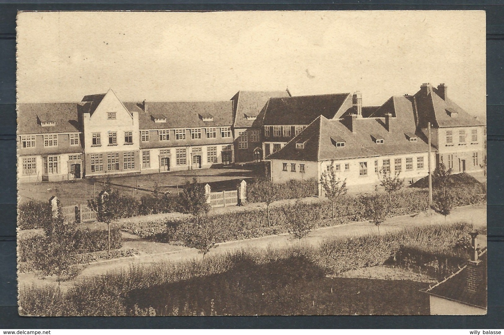 +++ CPA - WETTEREN - QUATRECHT - Ecole Ménagère Agricole Degré Moyen-Vue Sur La Cour - Landbouwhuishoudschool - Koer  // - Wetteren