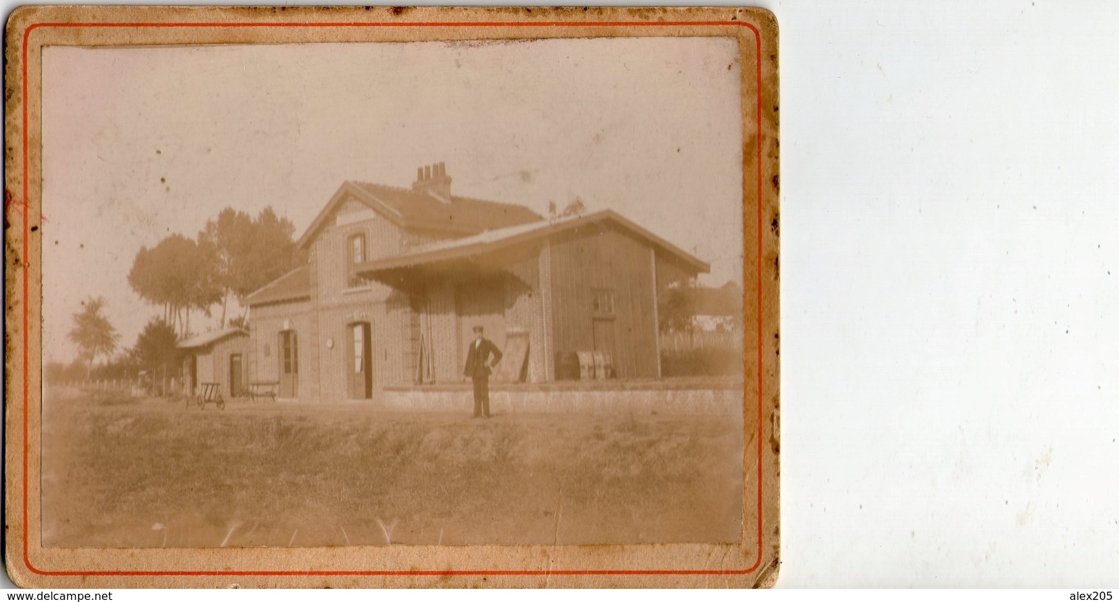 Photo  Gare A Identifier  Marque Au Recto Lallier Somme   Authuille - Orte