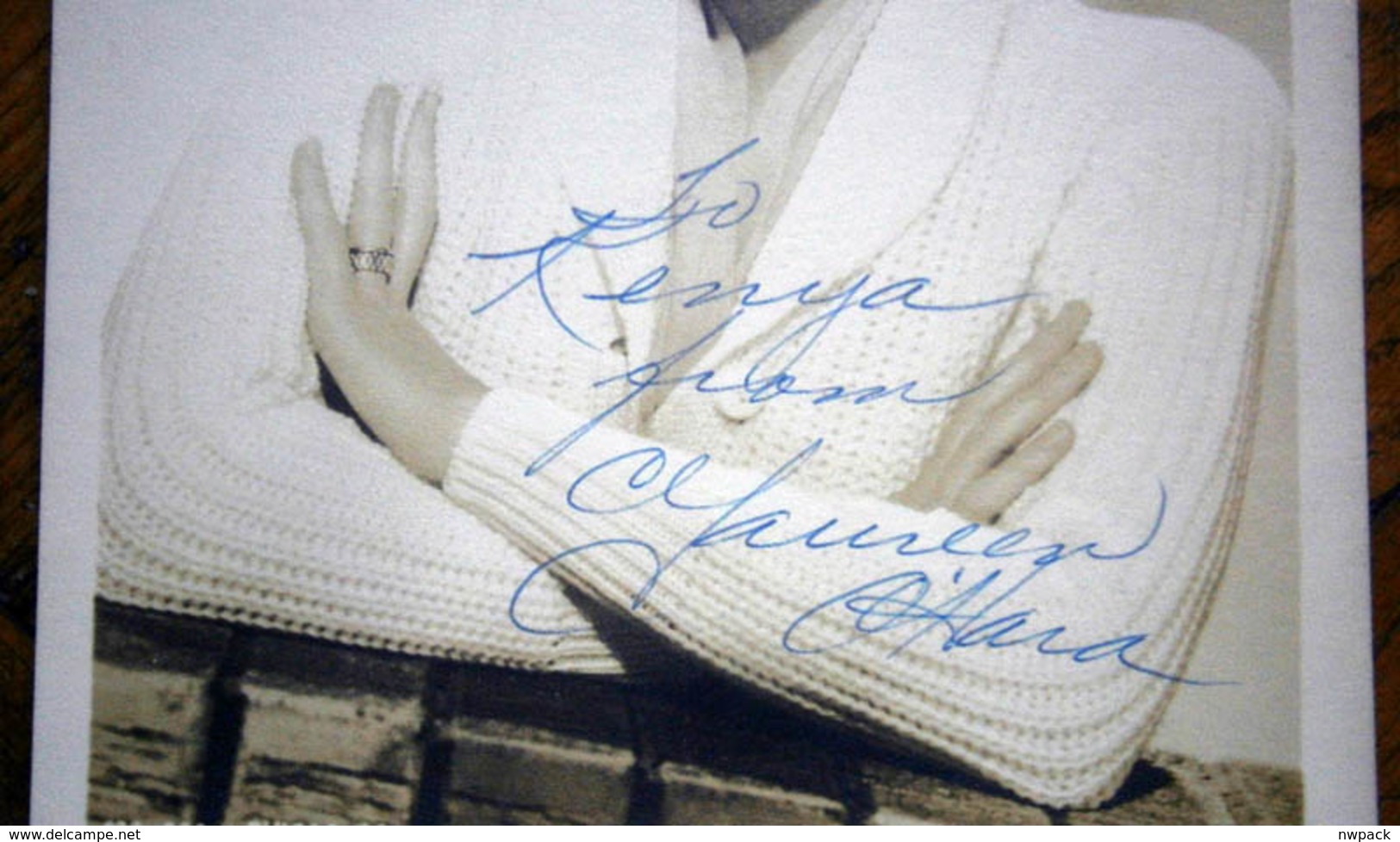 MAUREEN O HARA (Actress) - Original Autograph - Hand Signed Photo   Size 12,5 X 18cm - Autographs