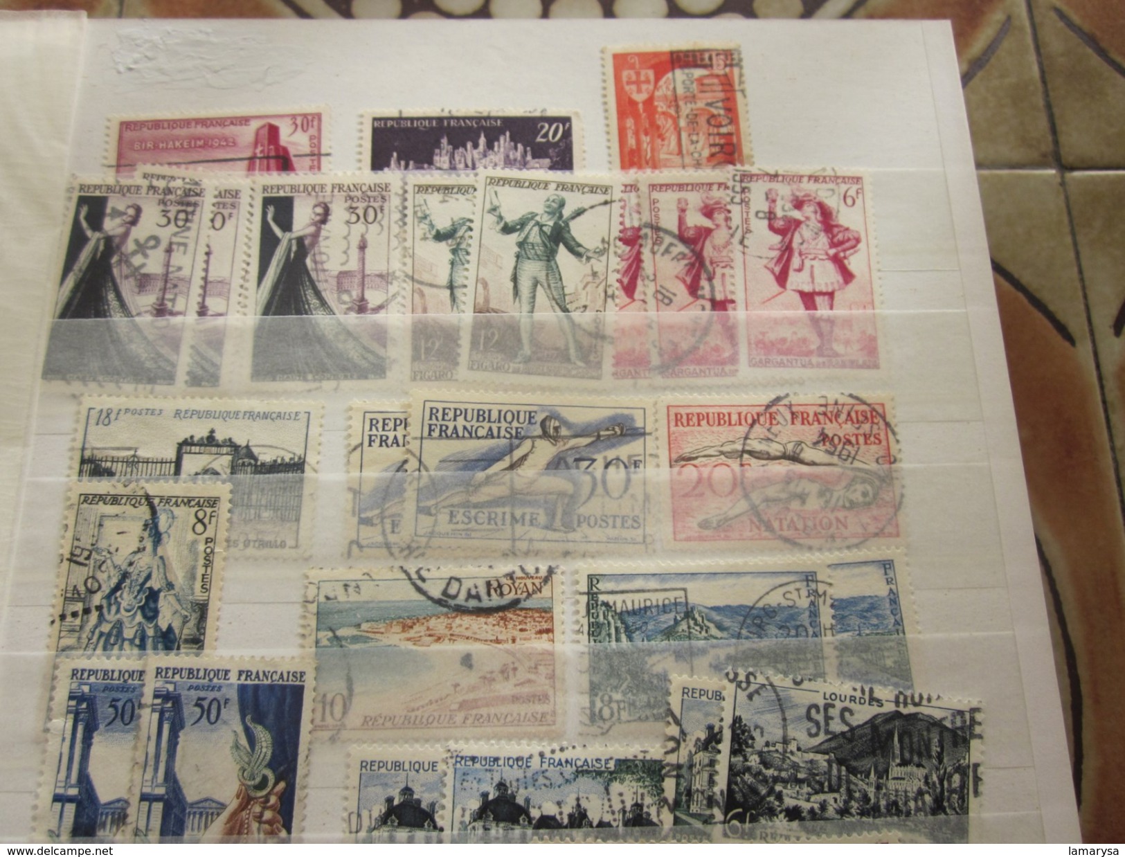 Timbres en multiples avec de très Bonnes cotes (importante) Europe  France Collections faire défiler les scanns Voir