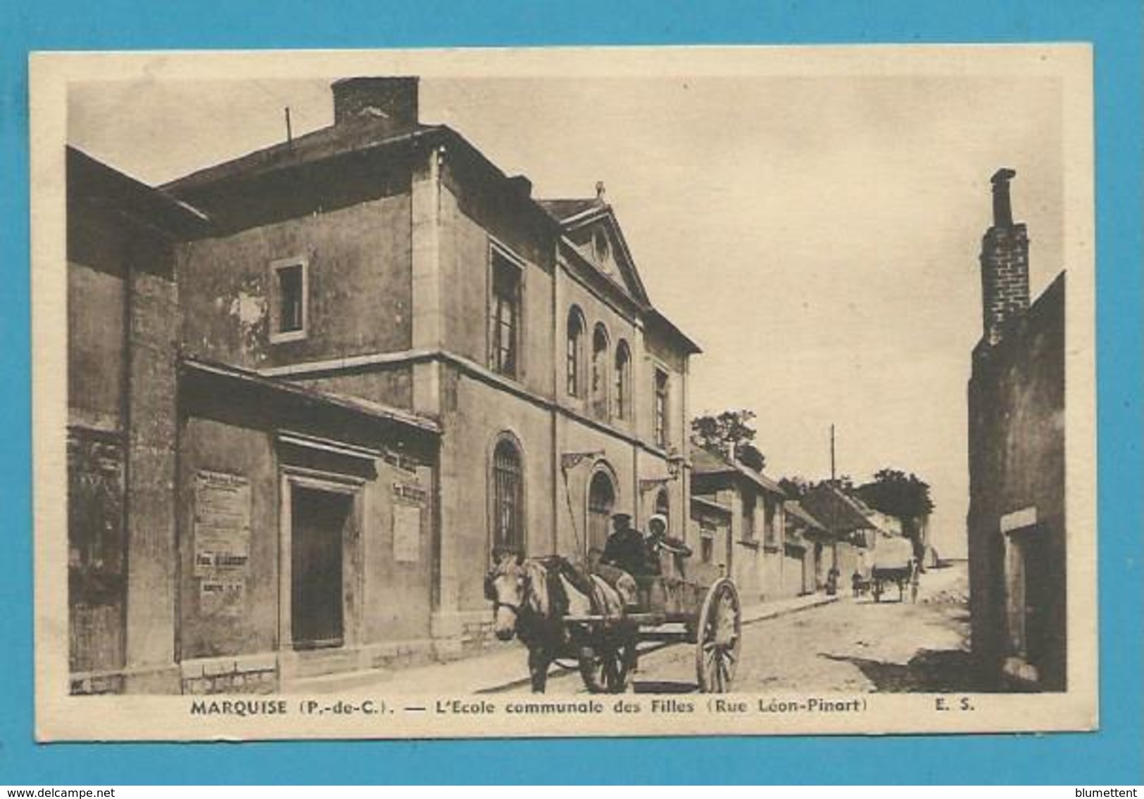 CPA Ecole Communale Des Fille Rue Léon-Pinart MARQUISE 62 - Marquise