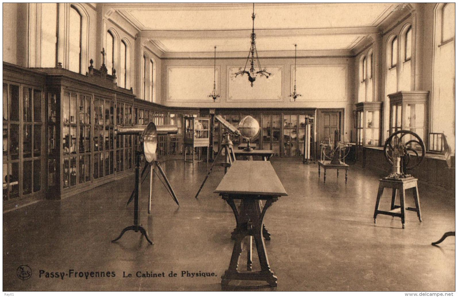 BELGIQUE - HAINAUT - TOURNAI - PASSY-FROYENNES - Le Cabinet De Physique. - Tournai