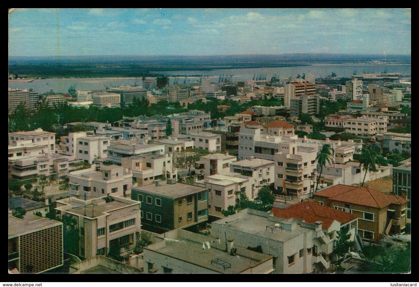 LOURENÇO MARQUES- Parte Ocidental Da Cidade E Porto  ( Ed.Foto Coimbra/ Casa Baylay Nº 4)  Carte Postale - Mozambique