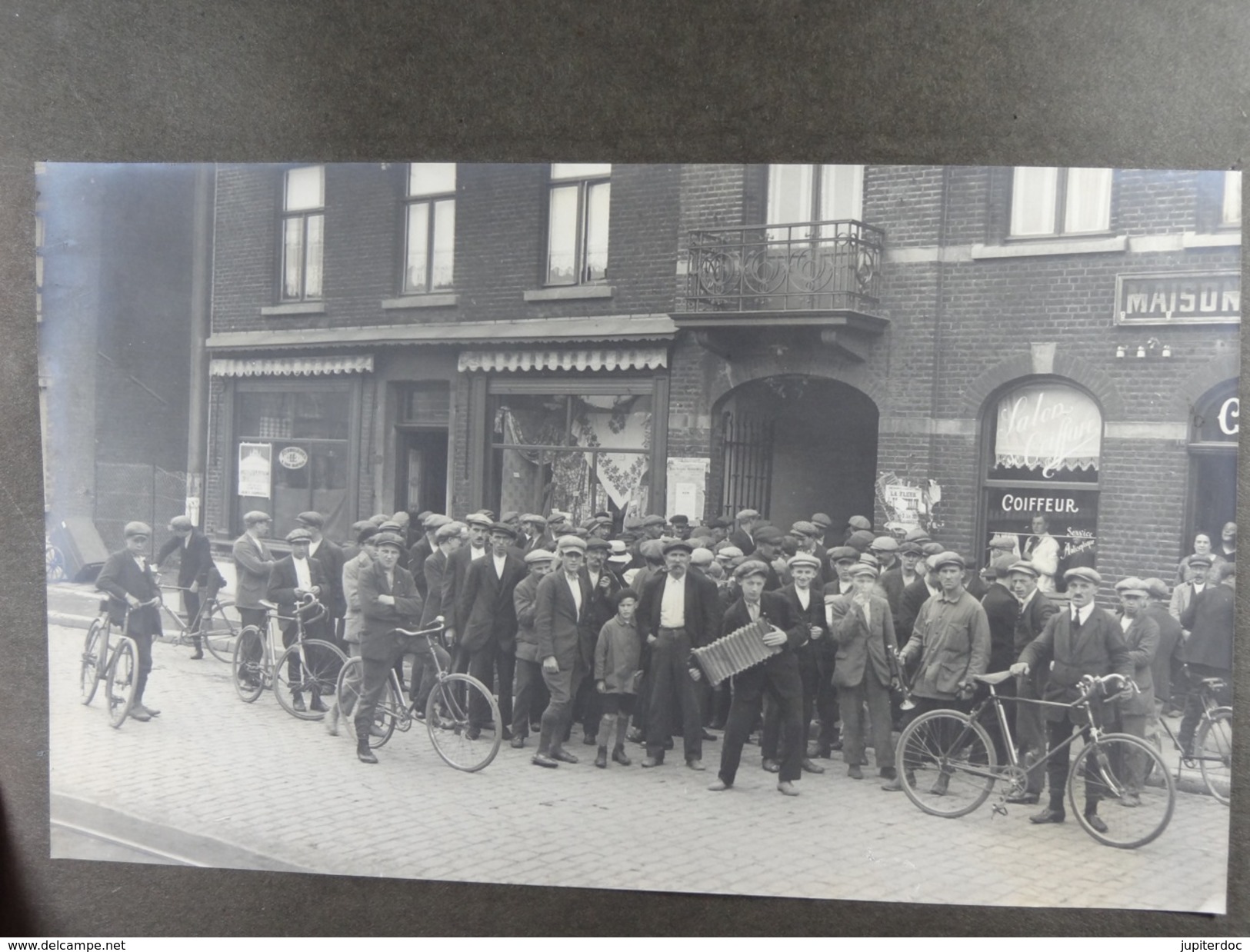 Grèves de Mont-sur-Marchienne 1925 Lot de 14 cartes photos et 38 photos