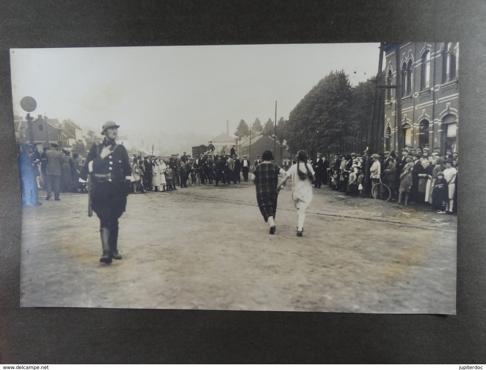 Grèves de Mont-sur-Marchienne 1925 Lot de 14 cartes photos et 38 photos