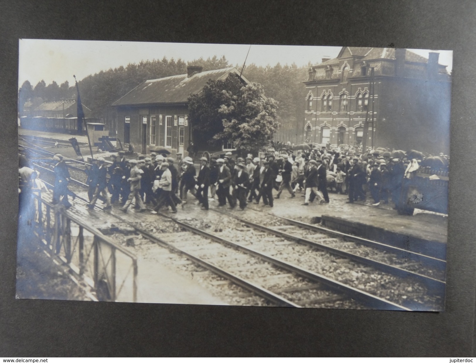 Grèves de Mont-sur-Marchienne 1925 Lot de 14 cartes photos et 38 photos