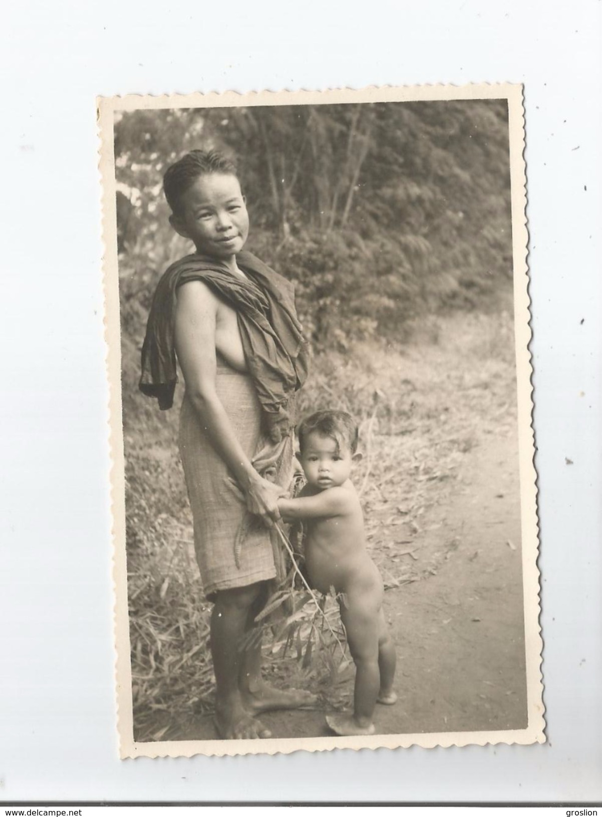 CAMBODGE CARTE PHOTO JEUNE FEMME ET ENFANT - Cambodge