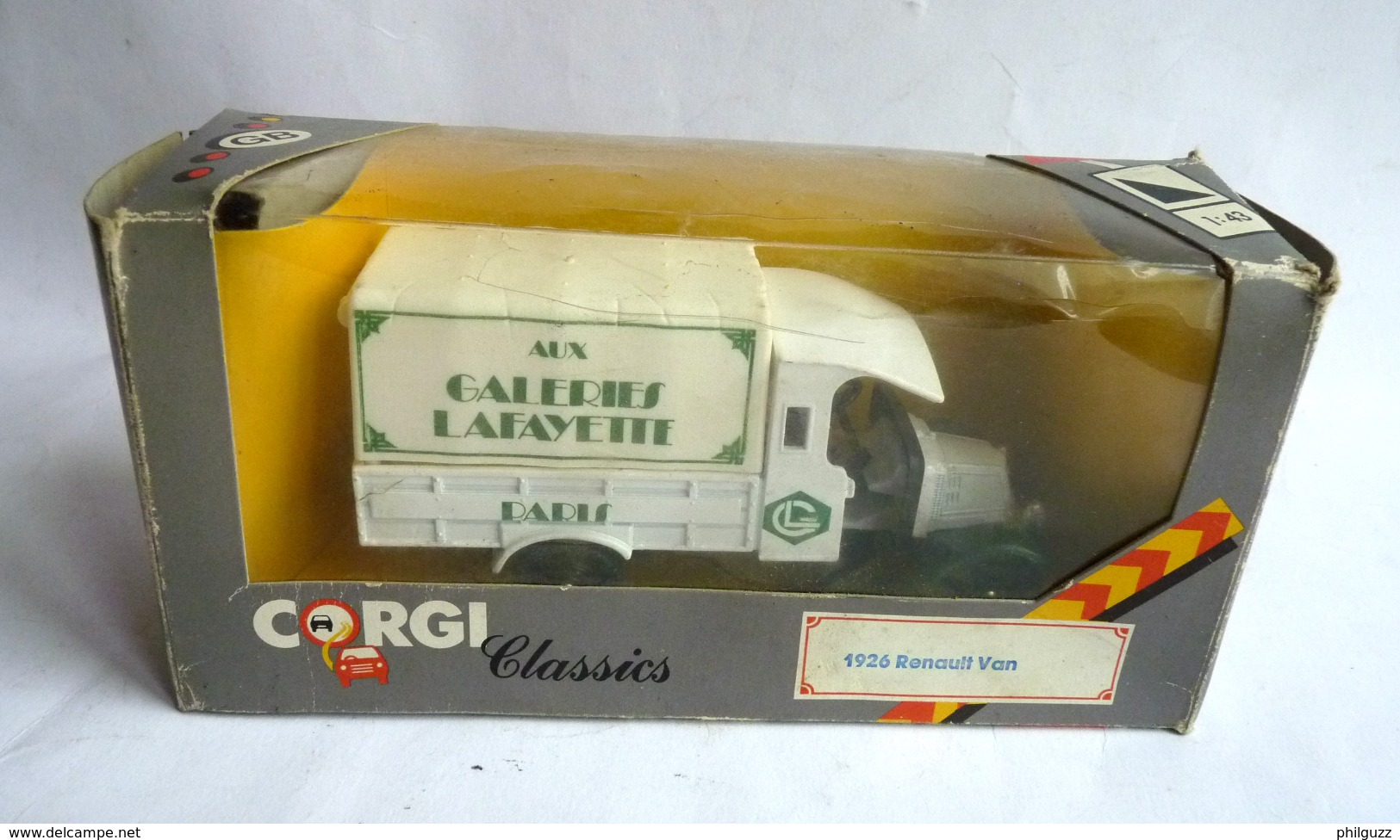 CAMION CORGI RENAULT 1926 AUX GALERIES LAFAYETTE PARIS 1/43è En Boîte - Corgi Toys