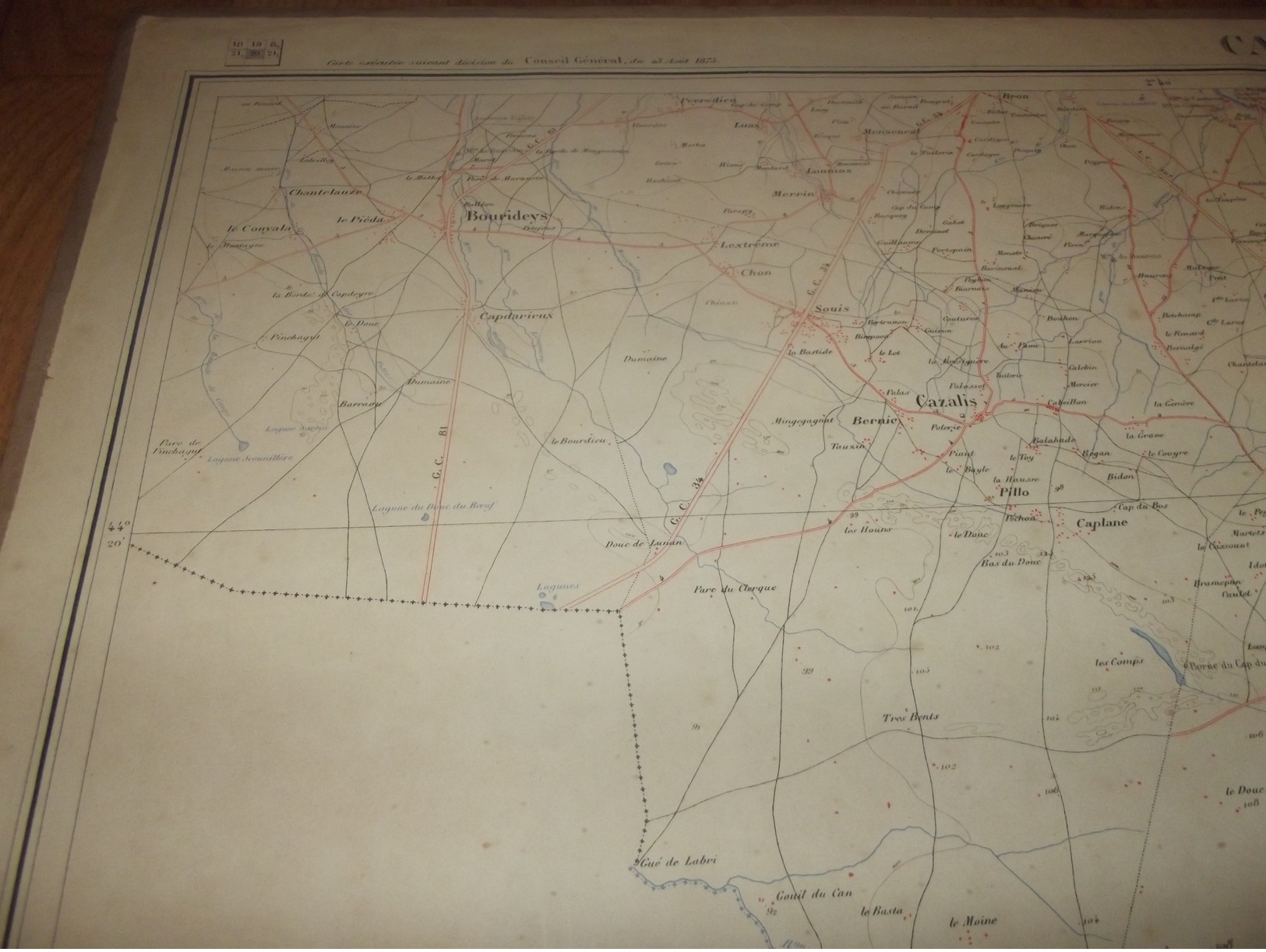 CARTE GEOGRAPHIQUE ENTOILE 1875 / CAPTIEUX  BAZAS  DIM 66.5 CM X 88 CM - Mapas Geográficas