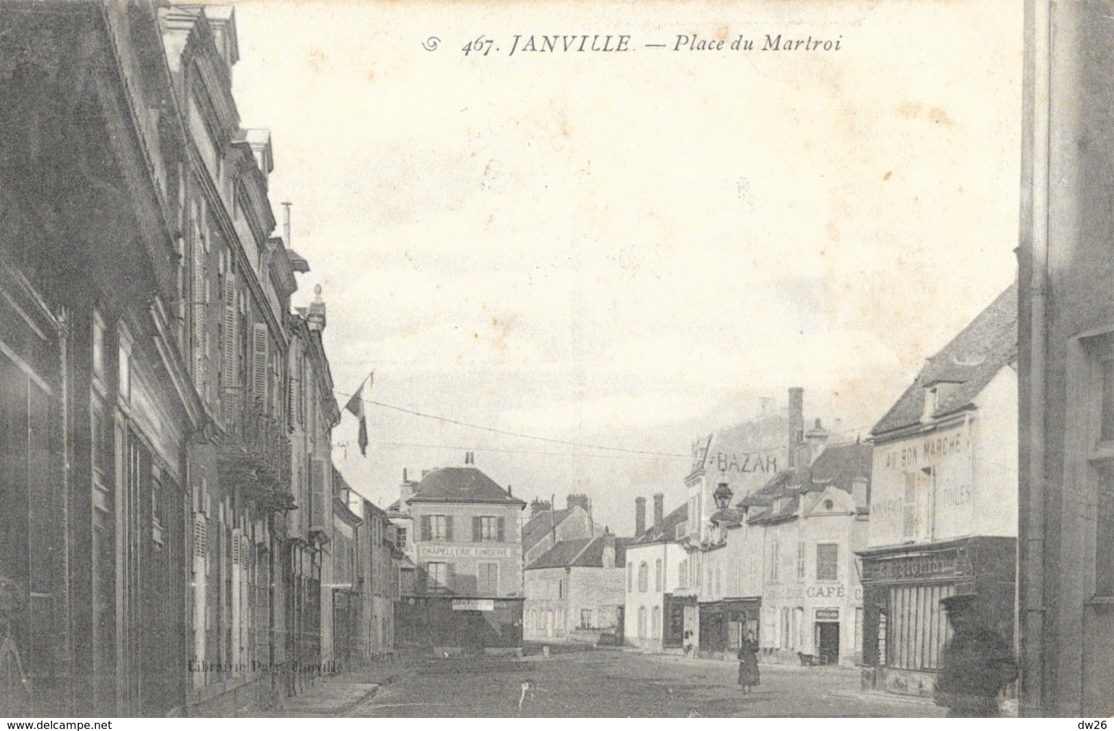 Janville (Eure Et Loir) - Place Du Martroi - Carte M. N° 467 - Andere & Zonder Classificatie